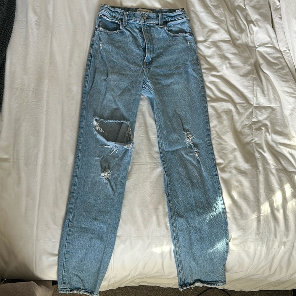 Abercrombie 90s Straight Ultra High Rise